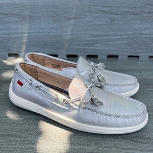 Women’s loafers size 3